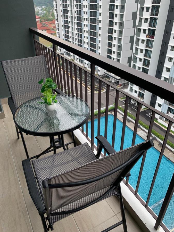 Utama With Swimming Pool View, Karaoke, Free Wifi, Netflix, Near To Car Park Desaru
