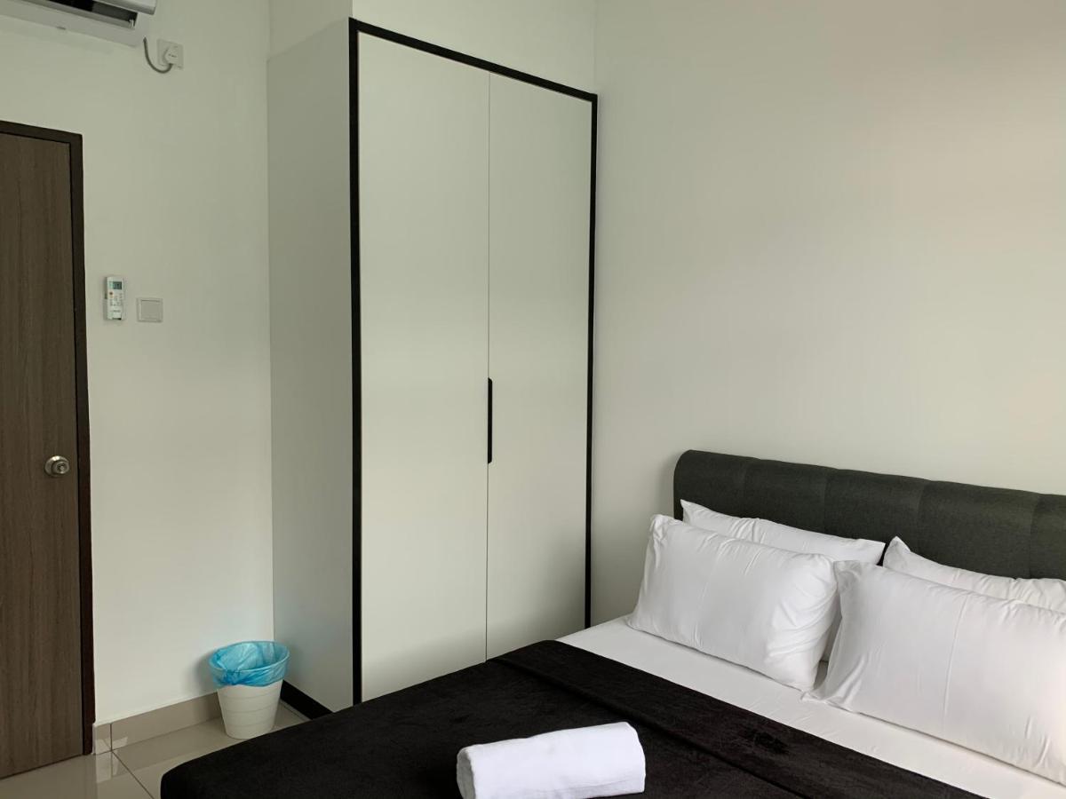 Utama With Swimming Pool View, Karaoke, Free Wifi, Netflix, Near To Car Park *