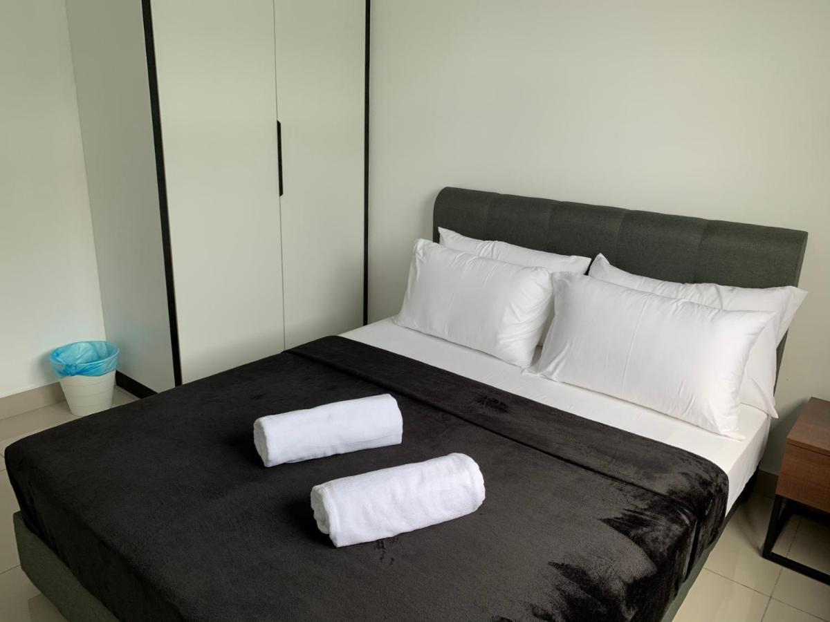 Utama With Swimming Pool View, Karaoke, Free Wifi, Netflix, Near To Car Park