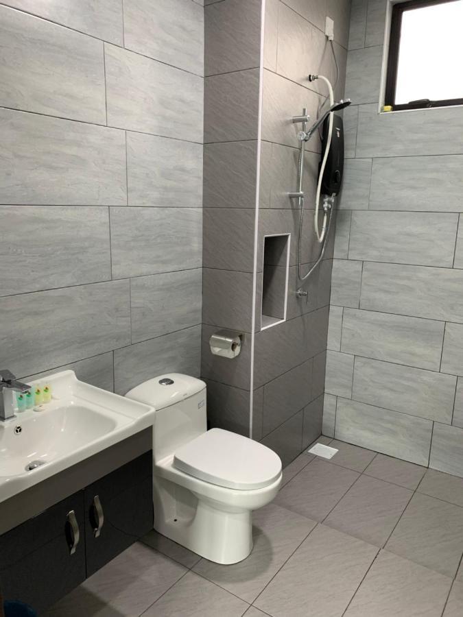 Utama With Swimming Pool View, Karaoke, Free Wifi, Netflix, Near To Car Park *